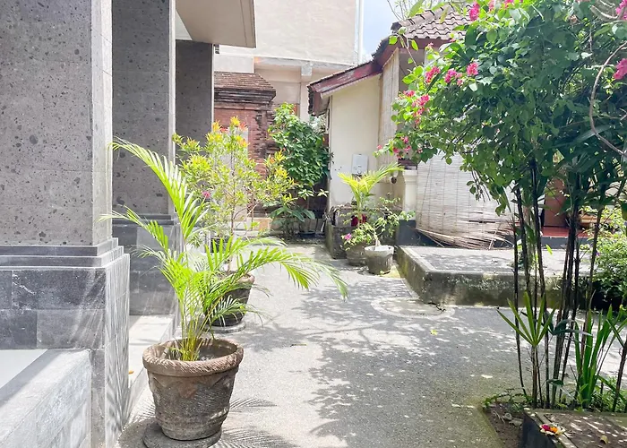Bejraee Kumar Hotel